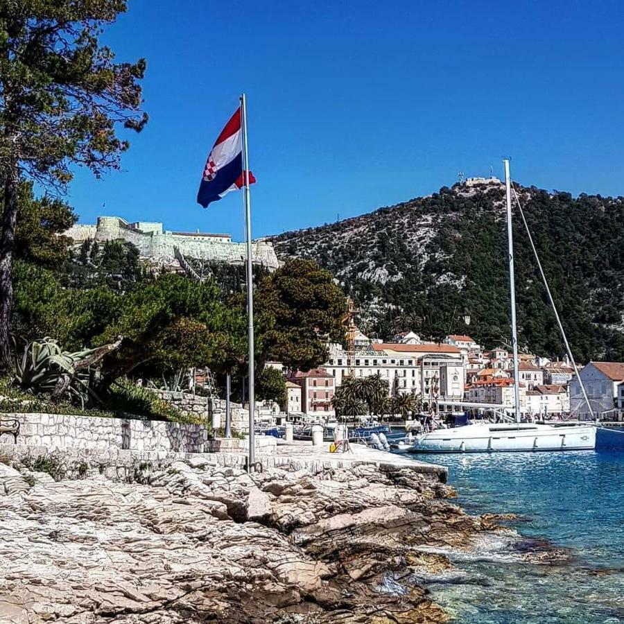 Apartment On Hvar Island Хвар Экстерьер фото