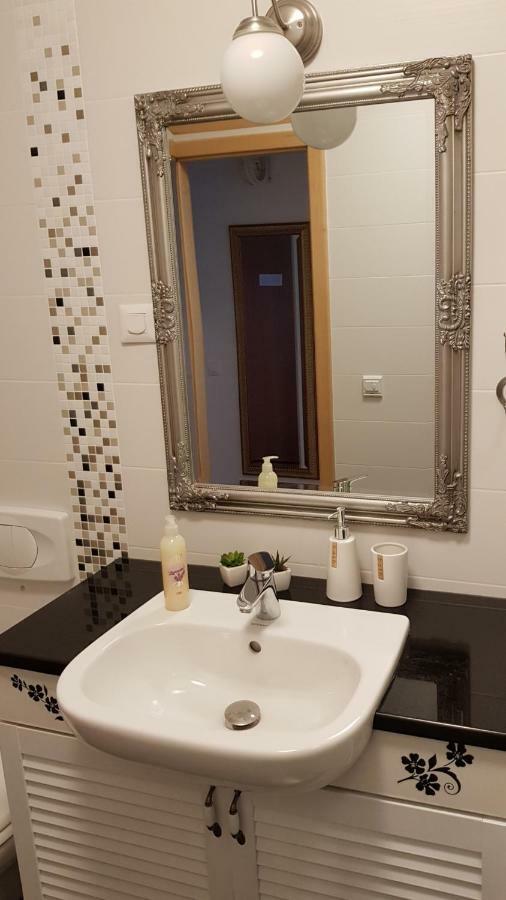 Apartment On Hvar Island Хвар Экстерьер фото
